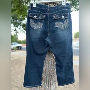 Truth Be Told Capris Dark Blue Jeans